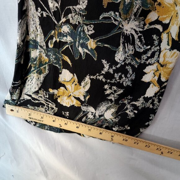 Free People Halter Wide Leg Jumpsuit Size 2 Cropped Floral Print Crinkle Fabric - Picture 9 of 16